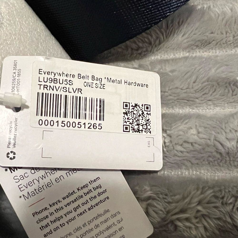 lululemon belt Bag * Metal hardware* - Picture 4 of 4